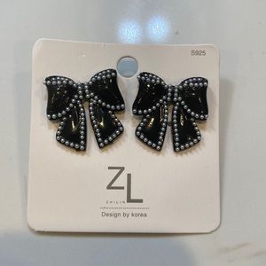 Pearl Bow Earrings